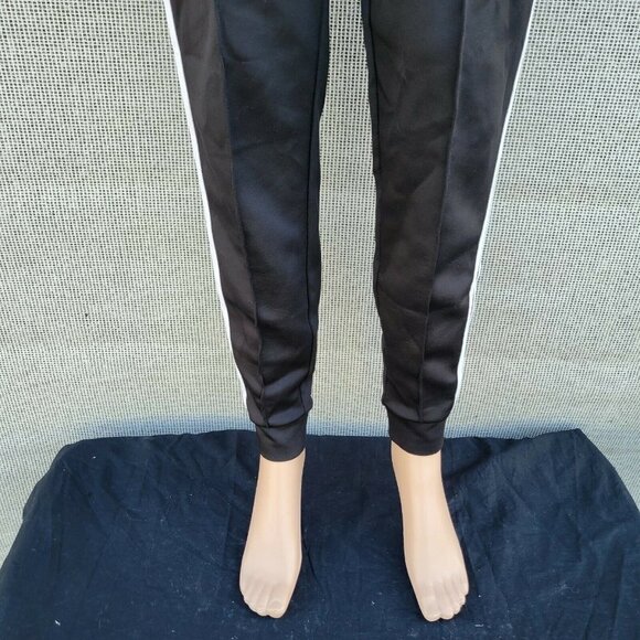 Guess Stripe Jogging Pants Women’s. Size Small. New With Tags $79 - Picture 9 of 12